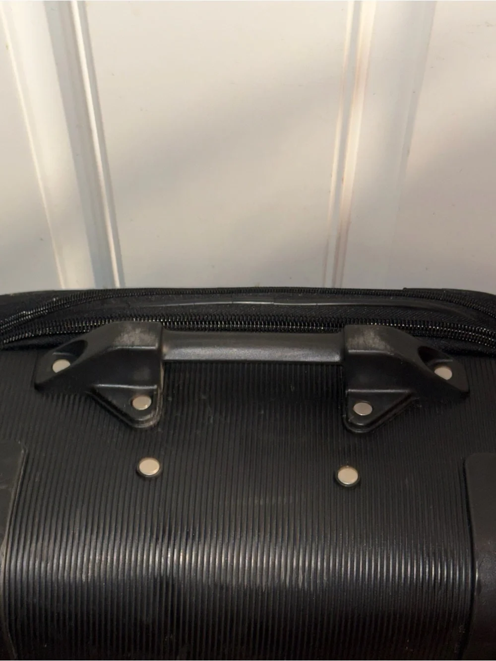 Atlantic Suitcase Luggage Travel Bag With Handle Good Condition Used Pre Owned A
